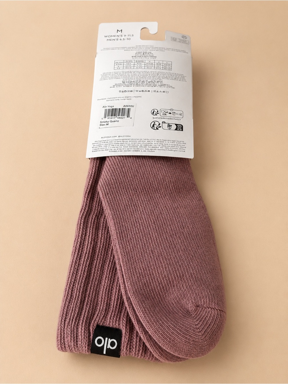 ALO Yoga Women Ribbed Crew Socks - Dusty Rose